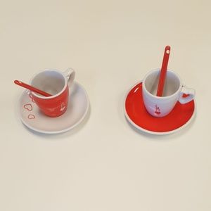 Cup, plates, spoon